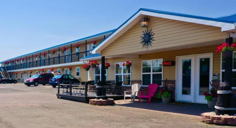 Parlee Beach Motel Shediac Dış mekan fotoğraf